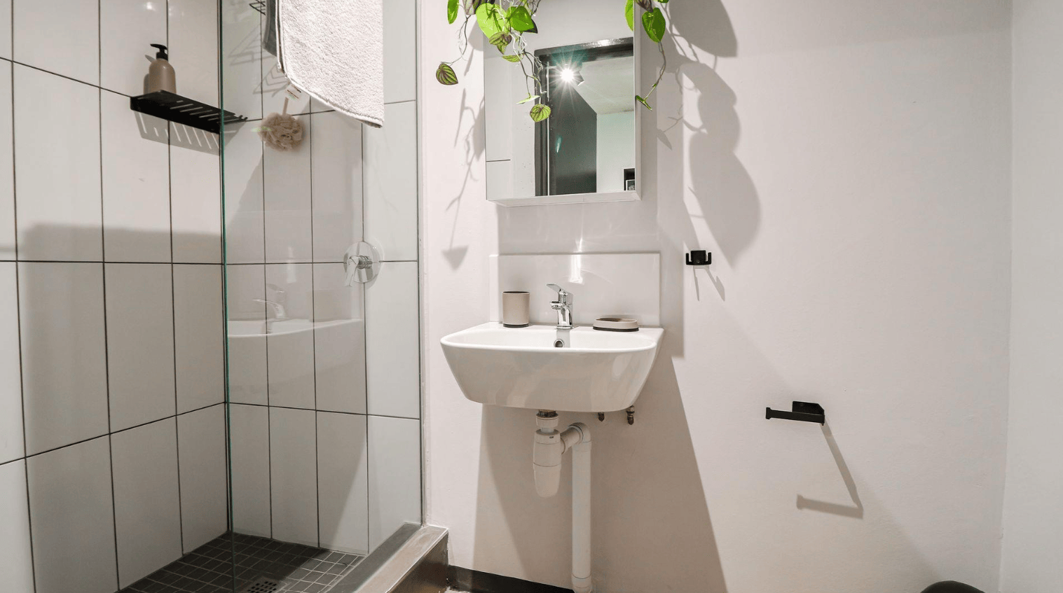 1 Bedroom Apartment / Flat to Rent in Barlow Park - Flats And Houses Listing - iThemba