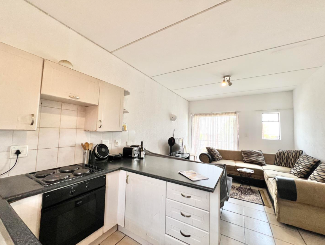 1 Bedroom Apartment in Halfway Gardens 7