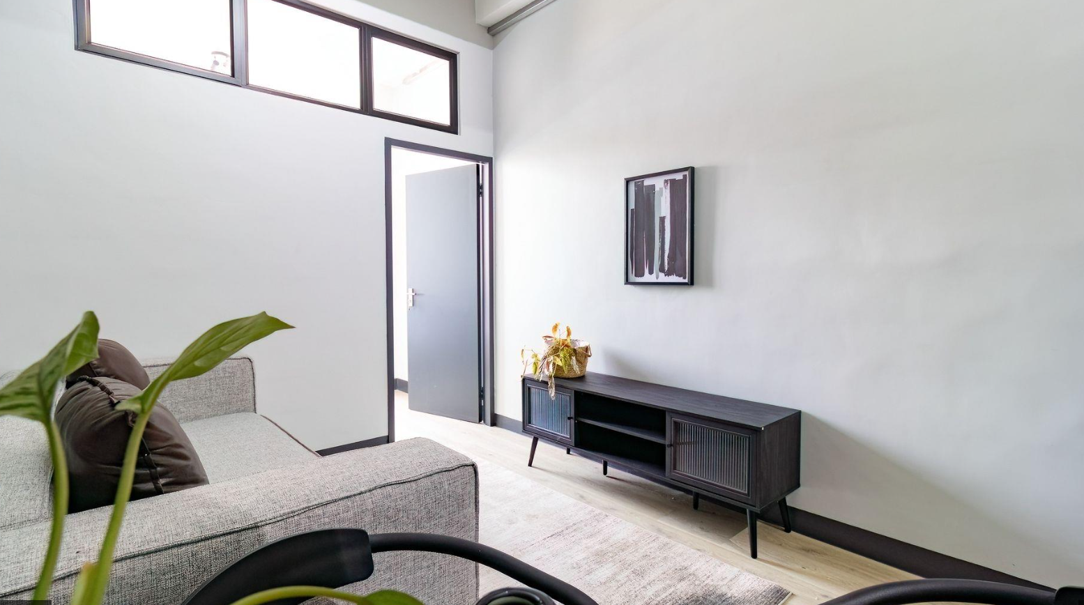 1 Bedroom to Rent in Maboneng JHB 8