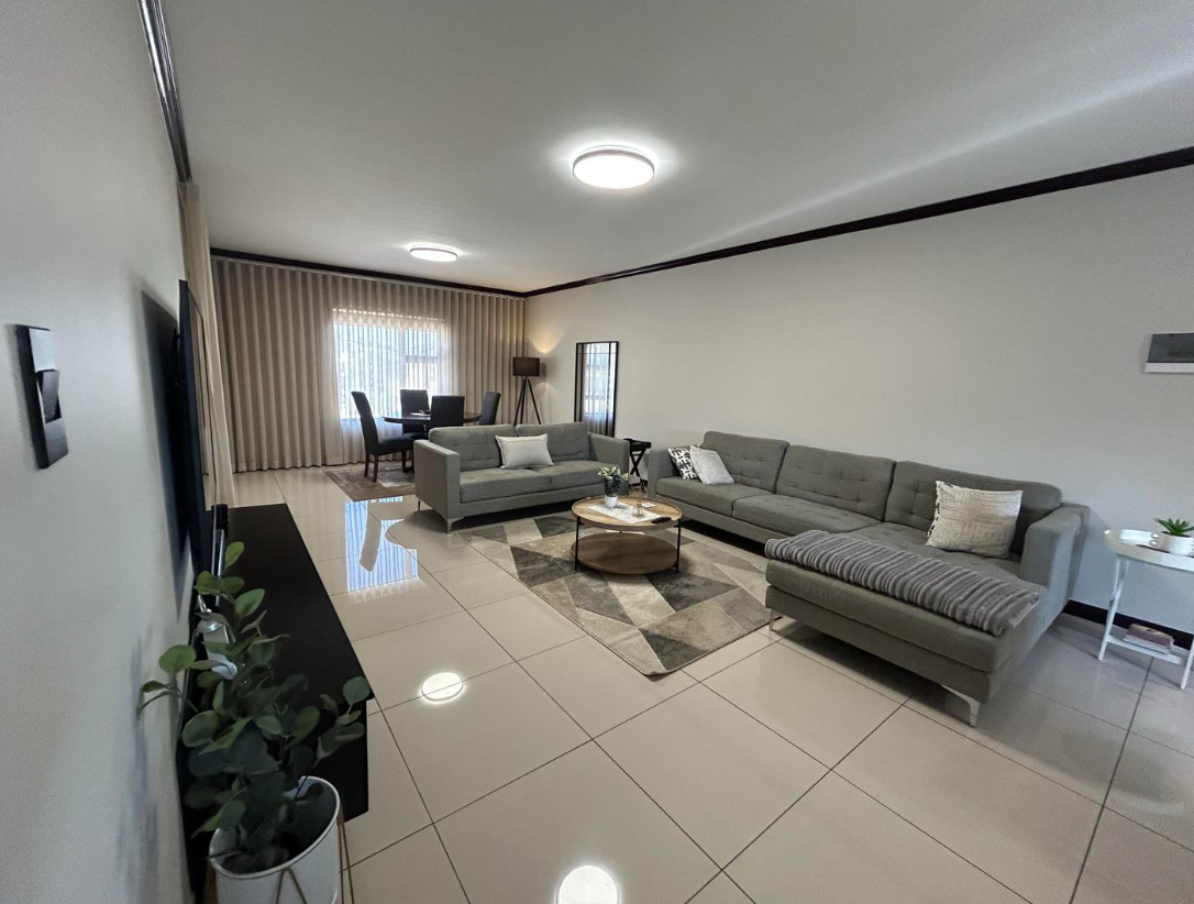 2 Bedroom Apartment in Carlswald 2