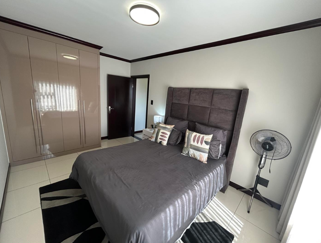 2 Bedroom Apartment in Carlswald 9