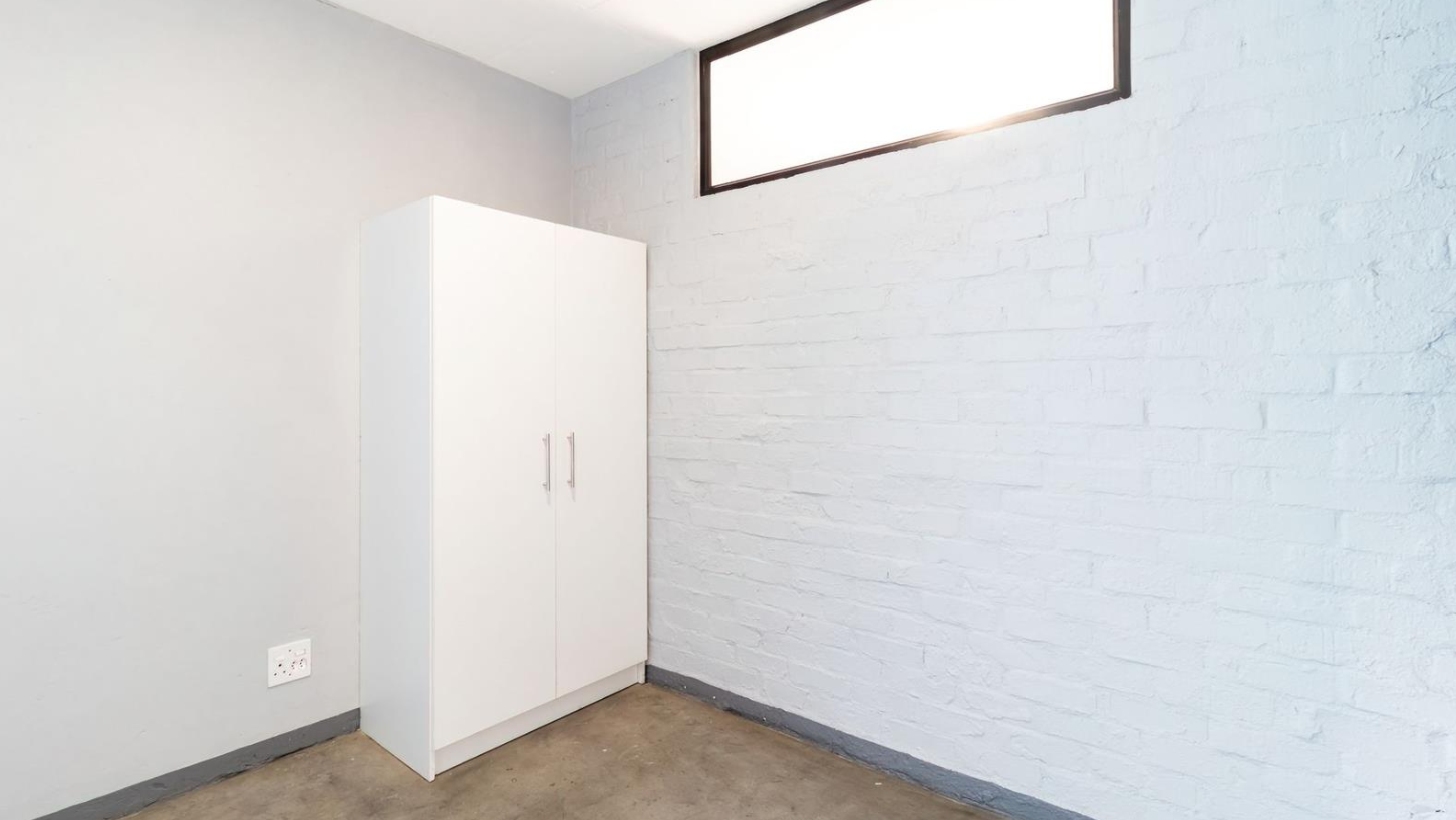 2 Bedroom Apartment to rent in New Doornfontein JHB 11