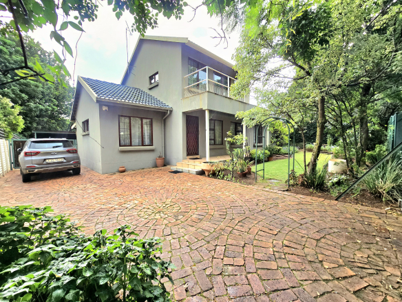 3 Bedroom Family House for Sale in Lyttelton Manor