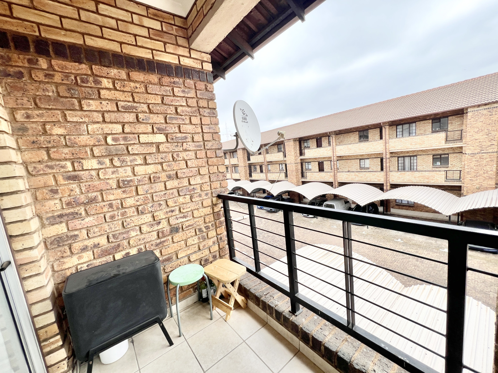 1 Bedroom Apartment / Flat for Sale in Halfway Gardens - Flats & Houses SA