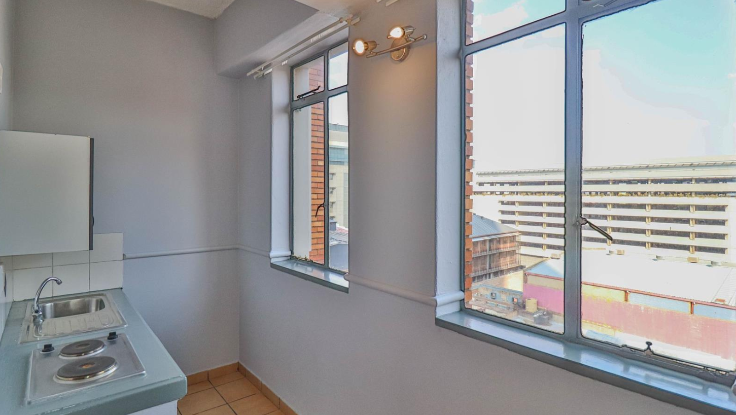 1 Bedroom Apartment to rent in Maboneng JHB Von Weilligh Street 7